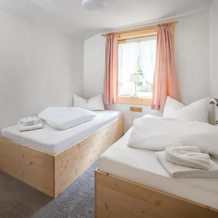 Casa Christian * Partenen