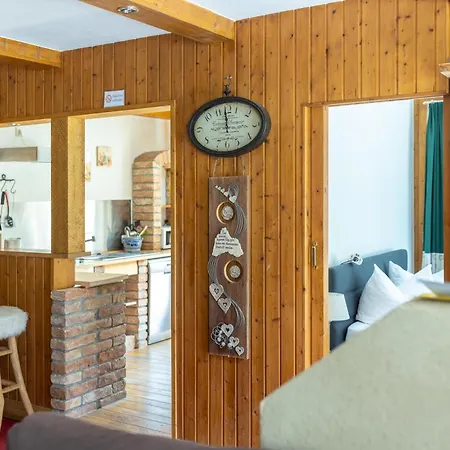 Casa Christian Holiday home Partenen